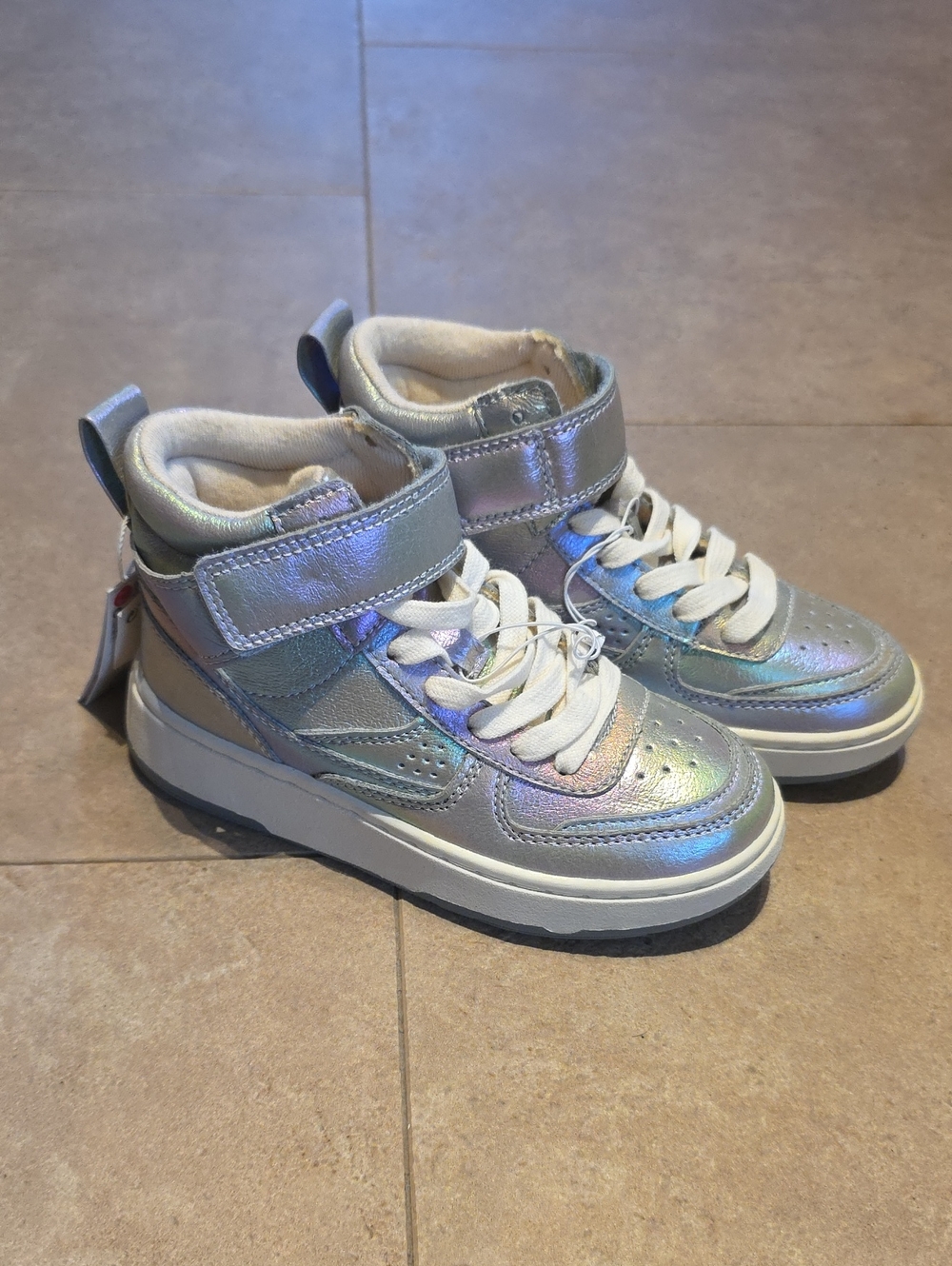 Zara Kids Iridescent HighTop Sneakers w Hook & Loop Strap. Memory Foam. Size 12½